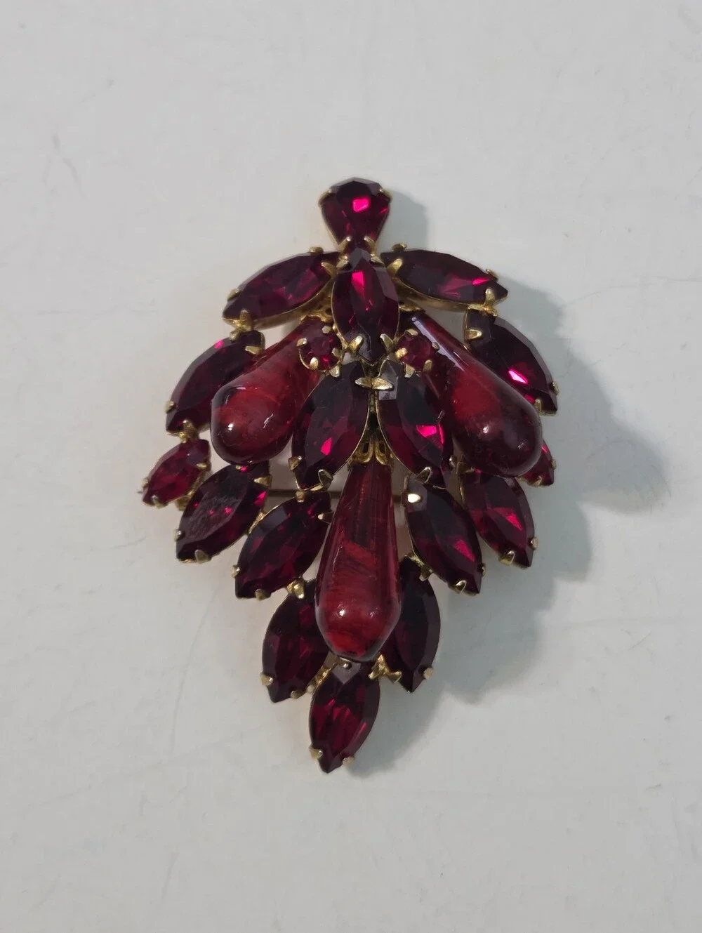 vtg red navette rhinestone brooch big dimensional gold tone prong set 50s 60s